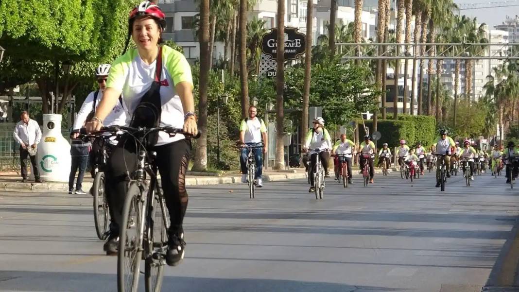Mersin’de Yüzlerce Kişi Pedal Çevirdi! 3